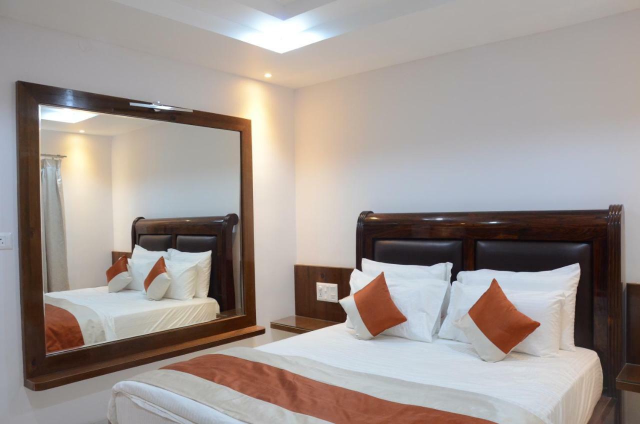Hotel Lok Sagar Mysore Luaran gambar